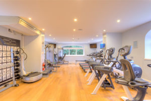Leisure Club